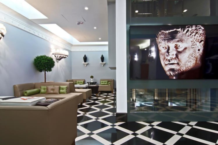 Lounge area